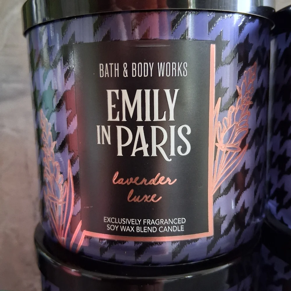 Bath & Body Works Netflix EMILY IN PARIS LAVENDAR LUXE 14.5 OZ Candles SET OF 2
